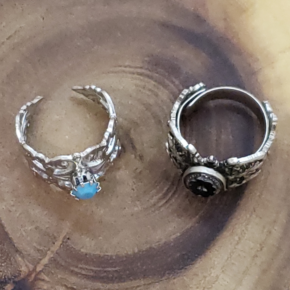 Vintage Adjustable Rings - Picture 4 of 4